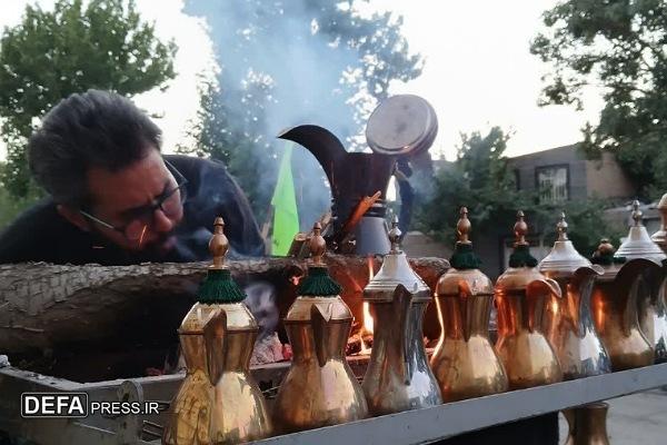 موکب شهید «صانعی» روستای آبرومند، روزانه میزبان ۱۵۰۰ زائر اربعین