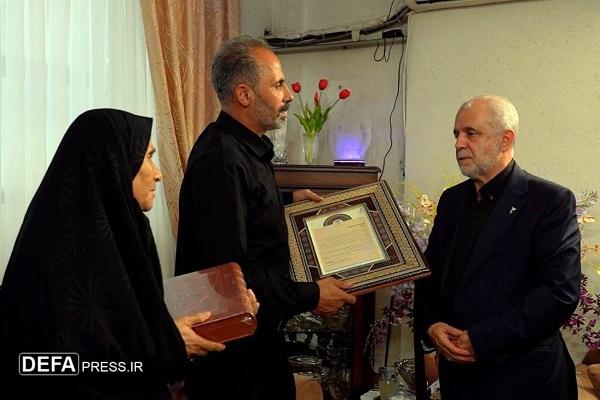 رئیس بنیاد شهید: انسجام و وحدت مردم ثمره خون شهداست