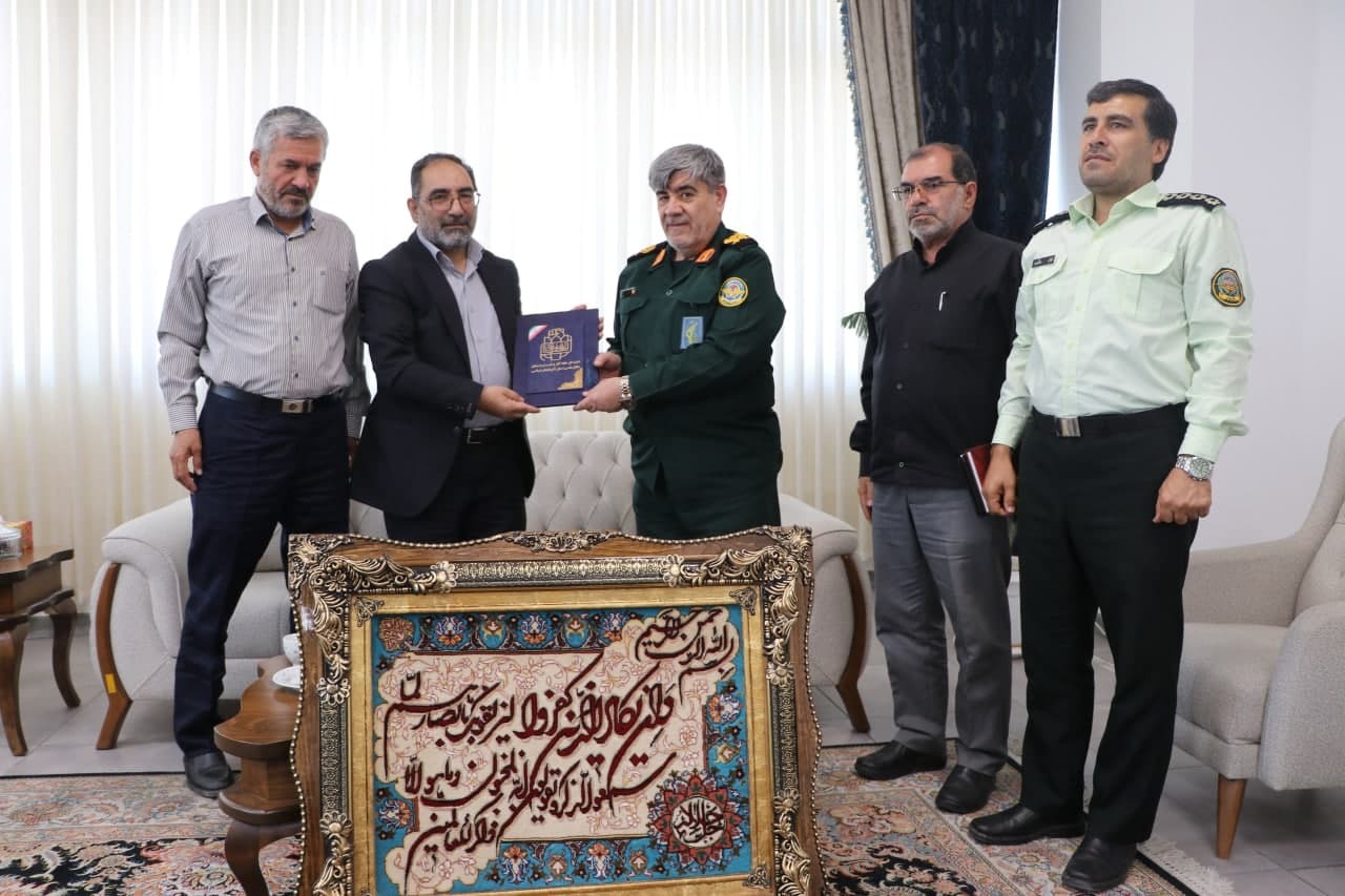 تصاویر/ دیدار از جانباز آزاده «غلامرضا احمدی»