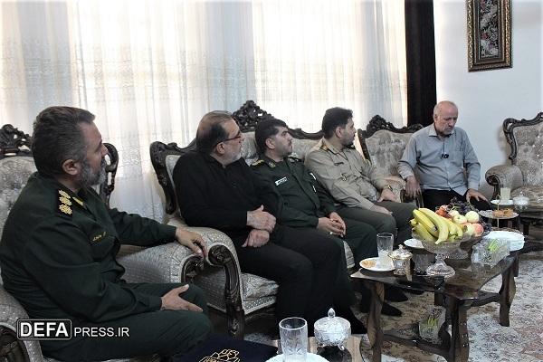 دیدار مدیرکل حفظ آثار دفاع مقدس قم با آزاده سرافراز «ناصر کریمی»