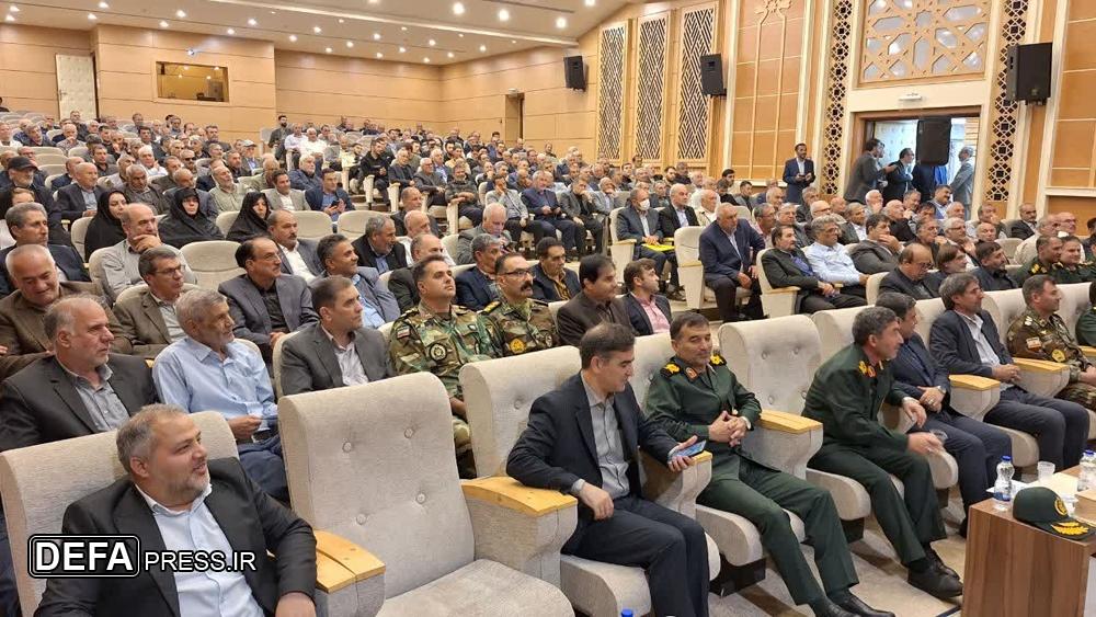 آزادگان دفاع مقدس، پرچم‌دار جهاد تبیین در جامعه هستند