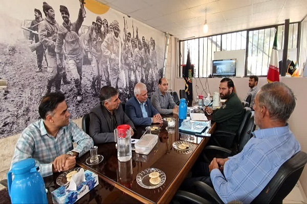 دیدار مدیر کل حفظ آثار دفاع مقدس و مقاومت کرمان با  اساتید دانشگاه‌های استان