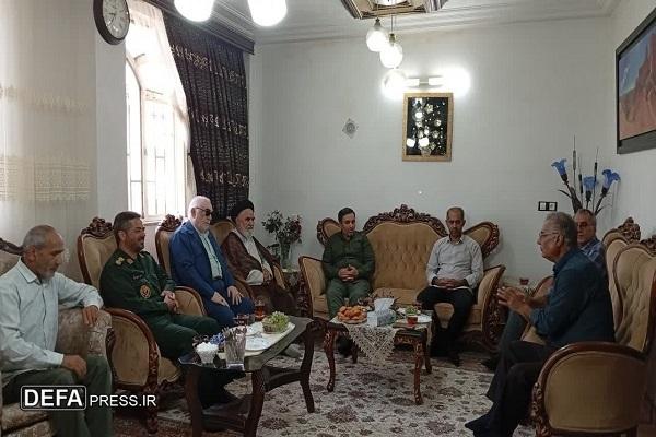 تجربیات پیشکسوتان چراغ راه برای نسل جدید است