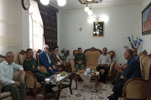 تجربیات پیشکسوتان چراغ راه برای نسل جوان است