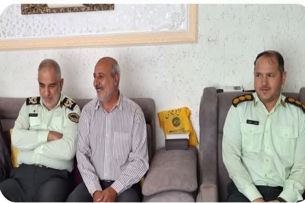 دیدار فرمانده نیروی انتظامی خراسان شمالی با آزاده سرافراز «عبدالله حامدی»
