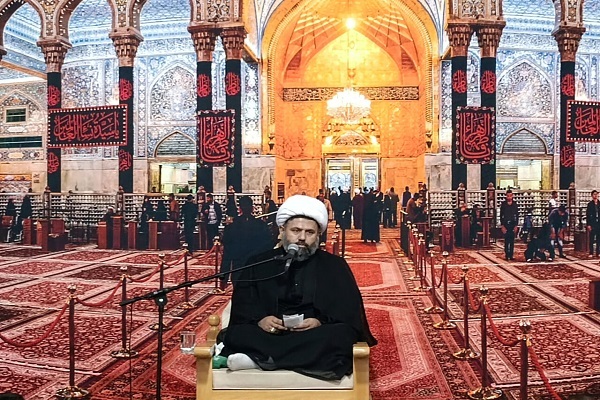 خون شهیدان ضامن پیروزی جبهه حق در برابر باطل است
