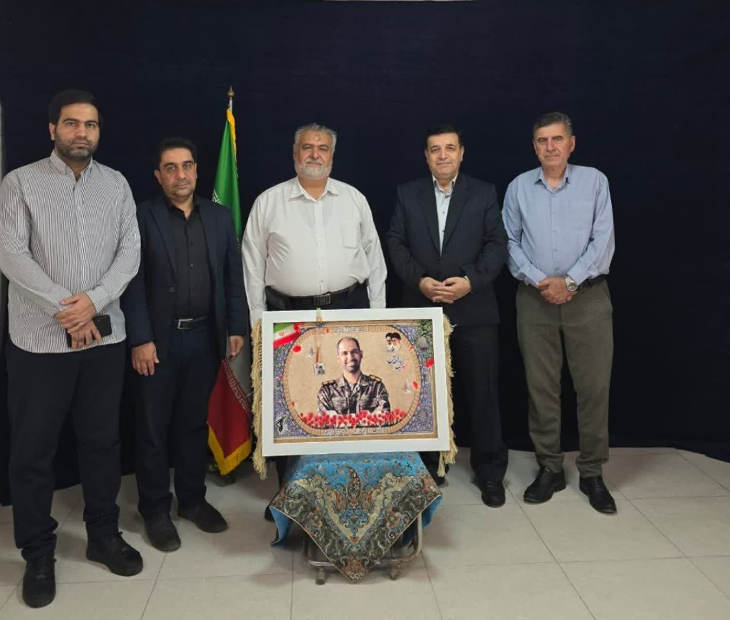 ثبت و ضبط تاریخ شفاهی والدین شهدای مدافع وطن ضروری است