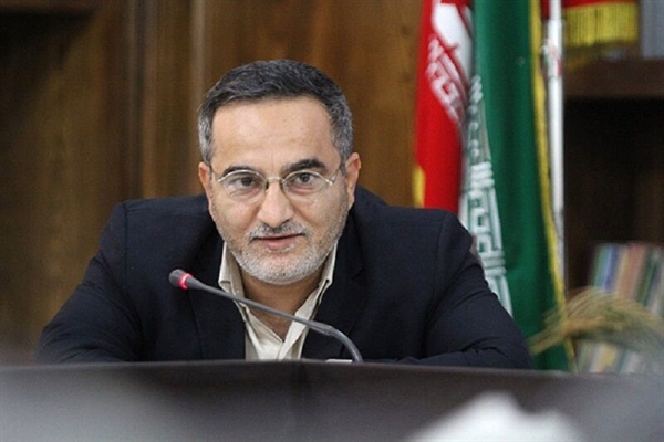خدمت بی‌منت به خانواده‌های شهدا در اولویت است