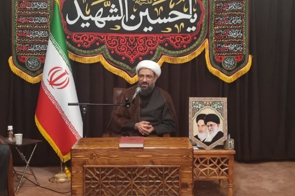 خدمت به قرآن وظیفه‌ای همگانی است