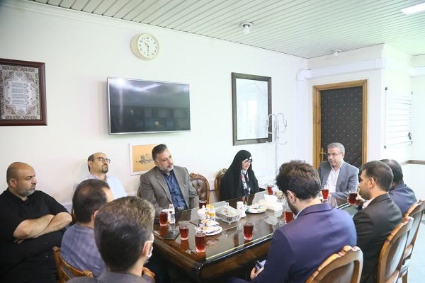 رسانه‌ها با انعکاس واقعیت‌ها، باعث تقویت اجتماعی می‌شوند