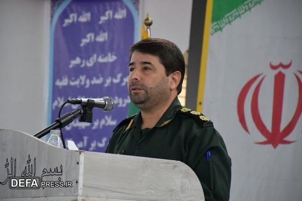 آزادگان پرچمداران مقاومت و استقامت ملت ایران هستند