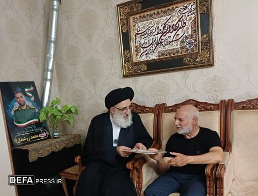 دیدار امام جمعه کرج با خانواده شهدای حملات صهیونیستی در فردیس+تصاویر