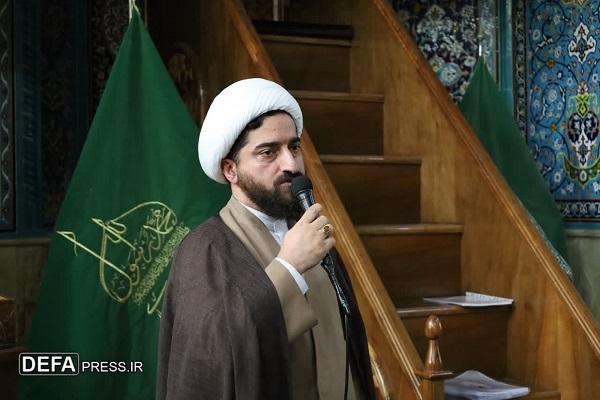 حوزه‌های علمیه تنها مسیر تربیت پیشگامان نجات بشریت هستند