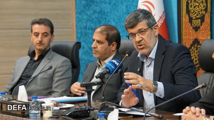 استاندار یزد: بحران آب و خام‌فروشی فولاد، بزرگ‌ترین چالش‌های یزد