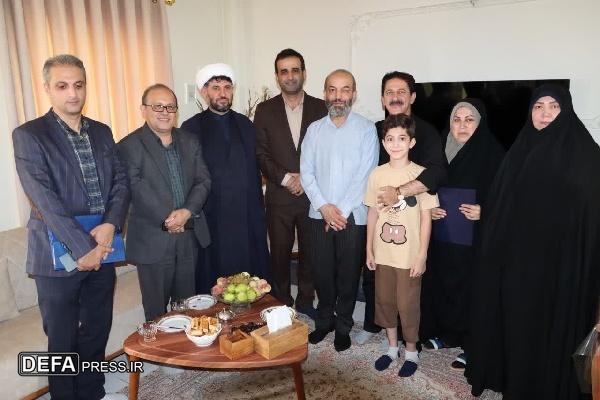 دیدار رئیس دانشگاه آزاد اسلامی گیلان با آزاده دفاع مقدس