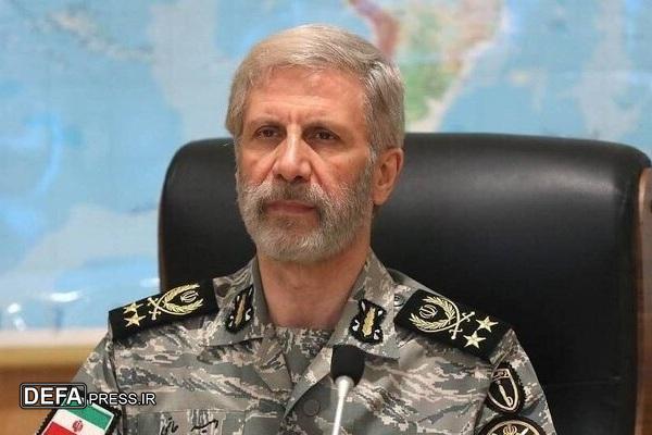 سرلشکر حاتمی: فرزندان ارتش به هر متجاوزی پاسخ کوبنده‌تر می‌دهند