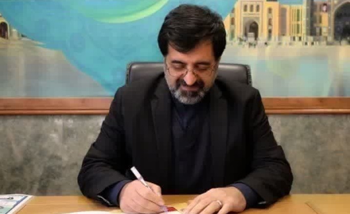 استاندار قم: مسجد قلب تپنده جامعه اسلامی است