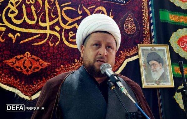 ملت ایران غیرت ملی و انقلابی خود را به دشمن نمی‌فروشند