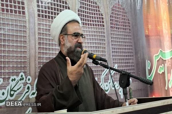 پیامبر اکرم(ص) الگویی بی‌بدیل برای تمام بشریت است