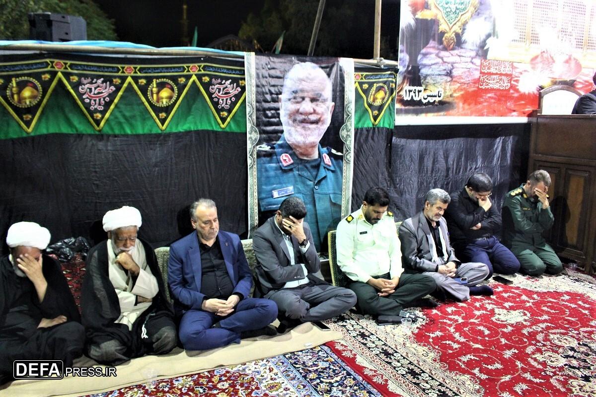مراسم عزاداری نخستین شب ماه صفر به یاد شهید «اسماعیل شاکری» در روستای مومن آباد قم
