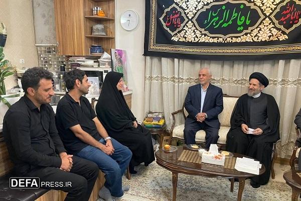 دیدار رئیس بنیاد شهید و امور ایثارگران با خانواده شهیدان عسگری