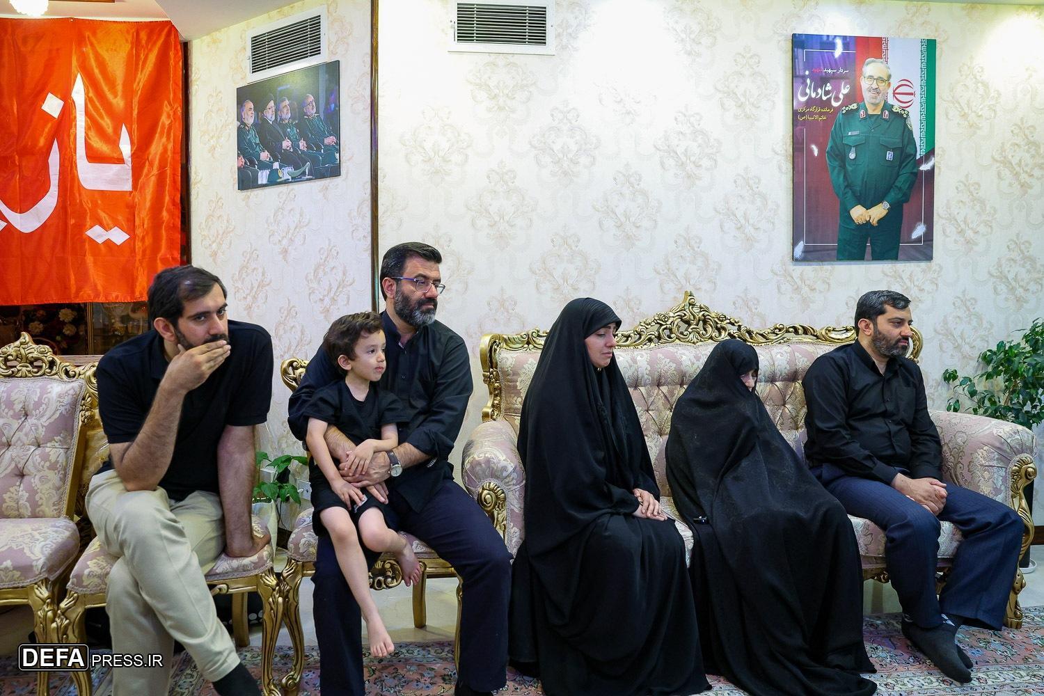 سردار رادان با خانواده شهید شادمانی دیدار کرد/ خاطره فرمانده کل انتظامی کشور از آخرین دیدار