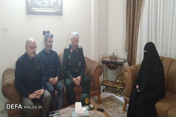شهدای جنگ تحمیلی ۱۲ روزه به دست شقی‌ترین افراد جهان به شهادت رسیدند