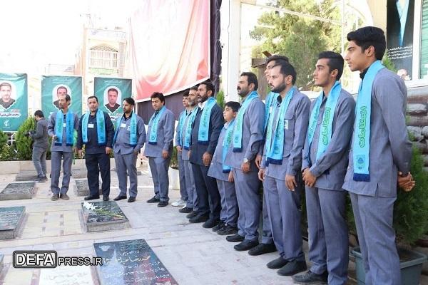تجدید میثاق با آرمان‌های شهدا و امام جمعه فقید کرمان در سالروز نخستین نماز جمعه انقلاب+تصاویر