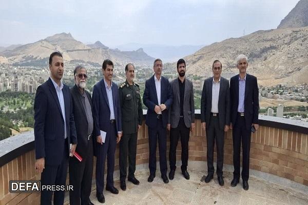 بازدید استاندار لرستان از مرکز فرهنگی و موزه دفاع مقدس استان+ عکس