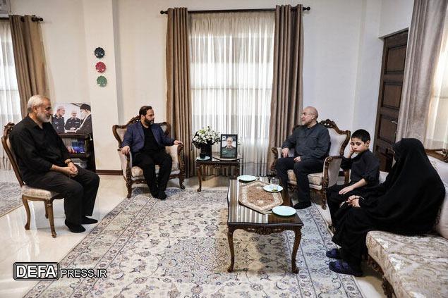 حضور قالیباف در منزل سرلشکر شهید غلامرضا محرابی