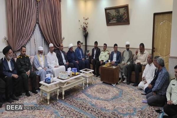 دیدار امام جمعه عسلویه با خانواده شهید مدافع امنیت «احمد عبدالله زاده»