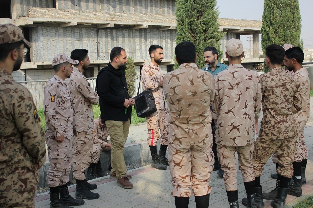 تصاویر/ بازدید کارکنان وظیفه گروه مهندسی ۴۲ قدر اراک از مرکز فرهنگی و موزه دفاع مقدس و مقاومت استان مرکزی