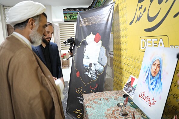 بازدید دبیر شورای عالی انقلاب فرهنگی از خبرگزاری دفاع مقدس