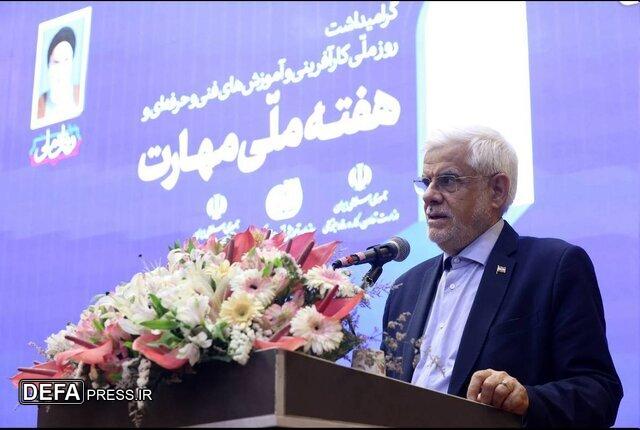 عارف: به دنبال خوداتکا بودن در همه زمینه‌های صنعتی هستیم