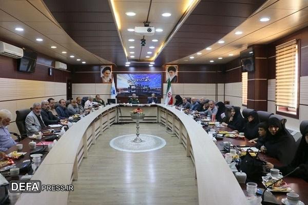 برگزاری نشست تخصصی اساتید درس «آشنائی با علوم و معارف دفاع مقدس و مقاومت» در سمنان