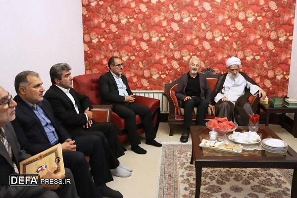 دیدار نماینده ولی فقیه مازندران با خانواده شهید «پارسا شکوهی شورمستی» + تصاویر