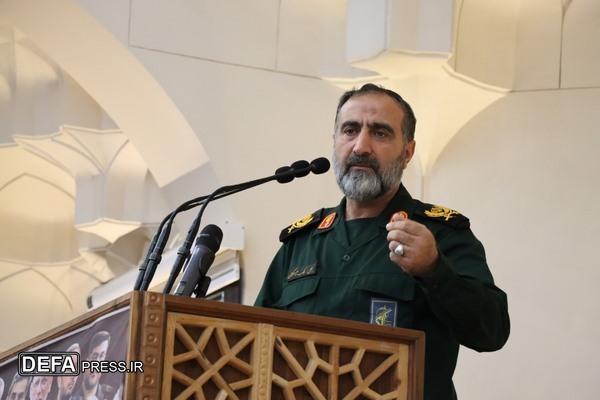 دشمن برای رسیدن به هدف خود روی مردم حساب کرده بود