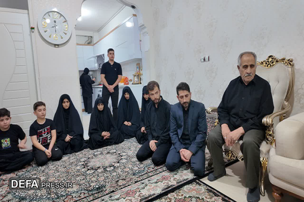 دیدار فرمانده نیروی زمینی سپاه با خانواده شهدا در کرمانشاه