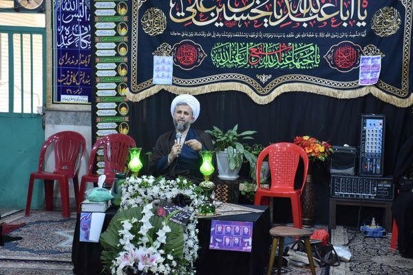 نباید ولایتمداری و استکبارستیزی فراموش شود