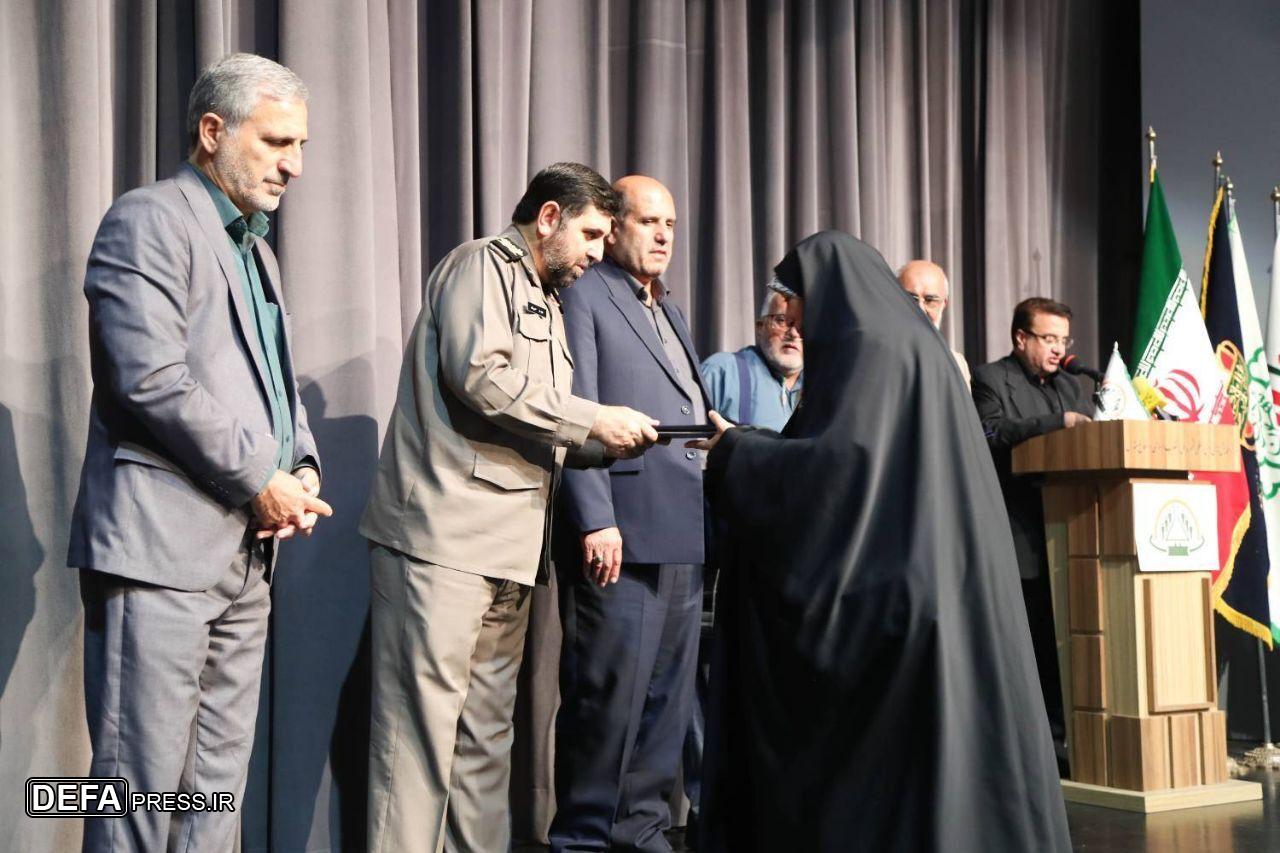 همایش تکریم استوانه‌های صبوری و میثاق با شهدا برگزار شد+ تصاویر