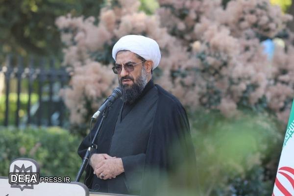 آرامگاه بوعلی‌سینا می‌تواند مرکز انجمن‌های فلسفی و پزشکی شود