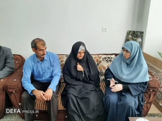 دیدار رئیس سازمان حفاظت محیط‌زیست با خانواده شهید جنگ ۱۲ روزه در شاهرود