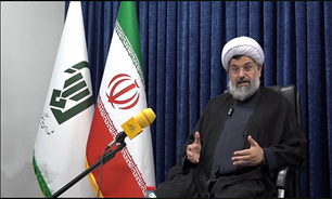 «خالو حسین دشتی» همچون کوهی استوار در کنار «رئیسعلی» ایستاد