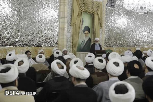 وحدت و تقویت روحیه مردم نیاز امروز جامعه/ خطبا باید پرچمدار نشر پیام‌های رهبری باشند