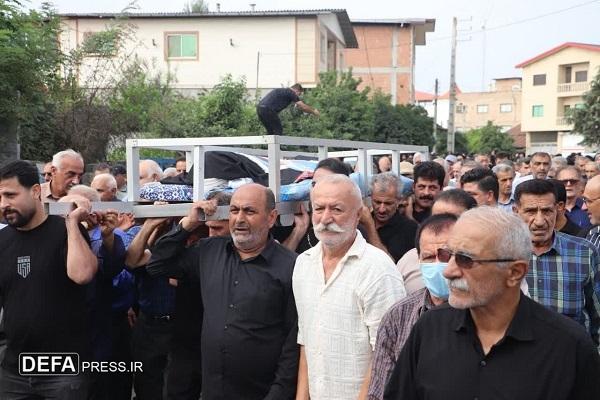تشییع پیکر مادر شهید «آقاجانی» در قائمشهر+ تصاویر