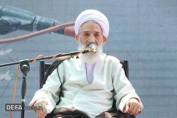 آیت الله محمدی لائینی: ملت ایران در بصیرت و استقامت در دنیا مثال زدنی است