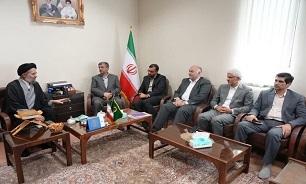 گودرزی: همدلی، برادری و انسجام باید در جهت حل مشکلات مردم باشد