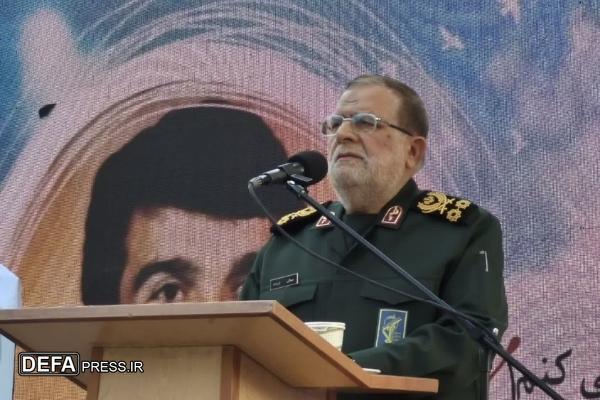 سرلشکر ایزدی: سردار شهید «کاوه»؛ پایه‌گذار امنیت مردم‌پایه در کردستان شد