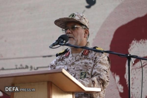 تداوم راه شهیدان با مقاومت در برابر نظام سلطه