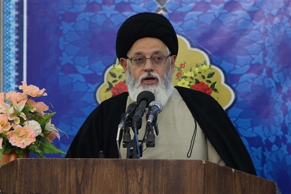 امام جمعه بخش مرکزی یزد: مهریه متناسب با توان مالی داماد فرهنگ سازی شود